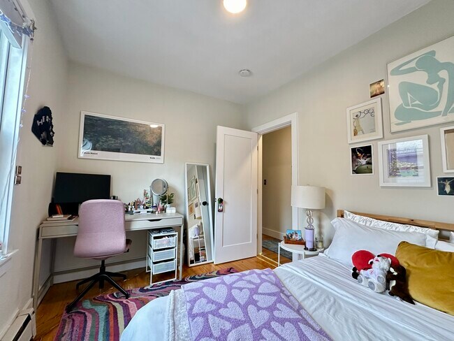 Foto del edificio - 839 Parker St