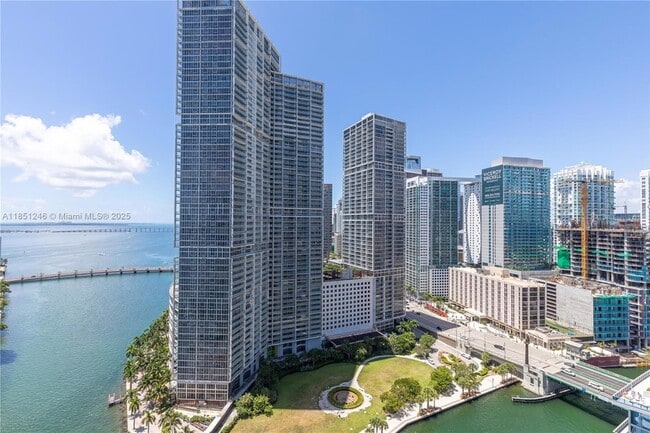 Building Photo - 300 Biscayne Blvd Way