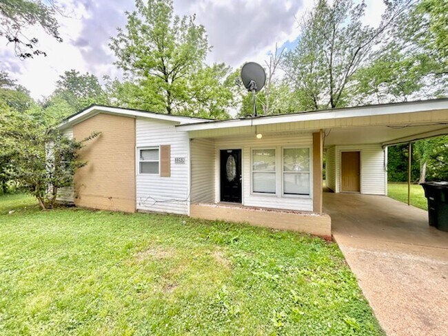 Foto del edificio - Newly Renovated 3 Bedroom Home!
