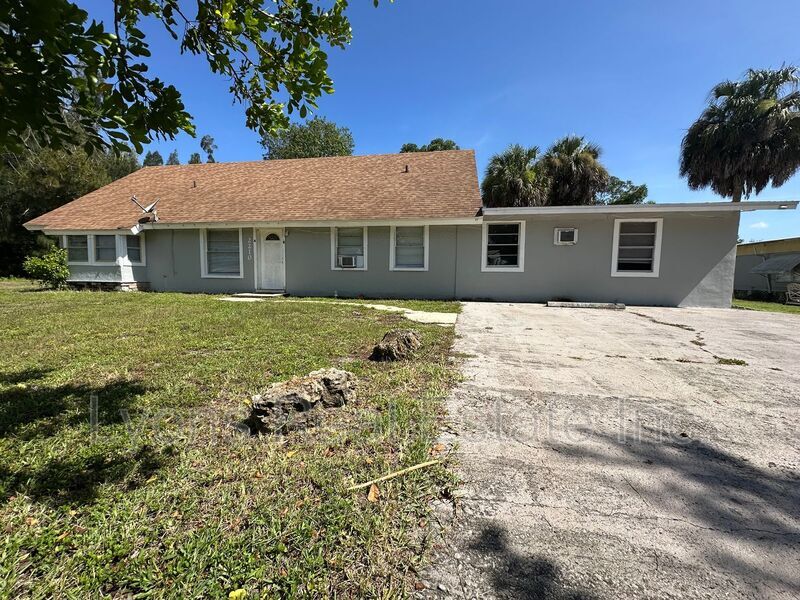 Foto principal - 2210 Cantor Ln