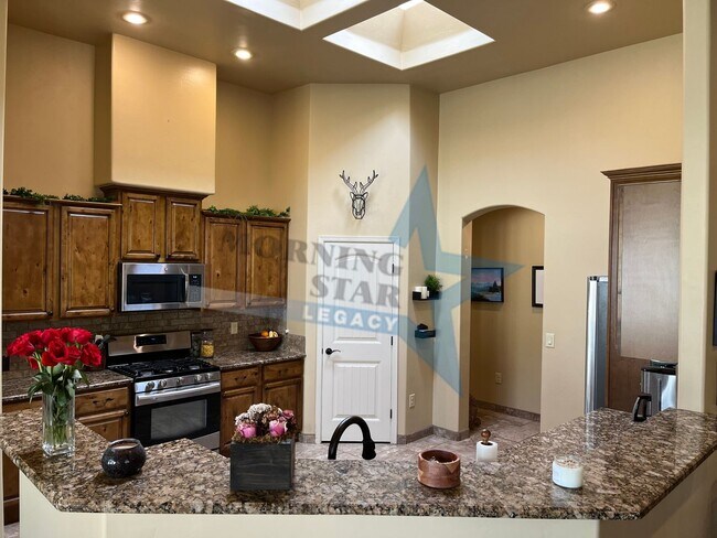 Building Photo - Sonoma Ranch Beauty