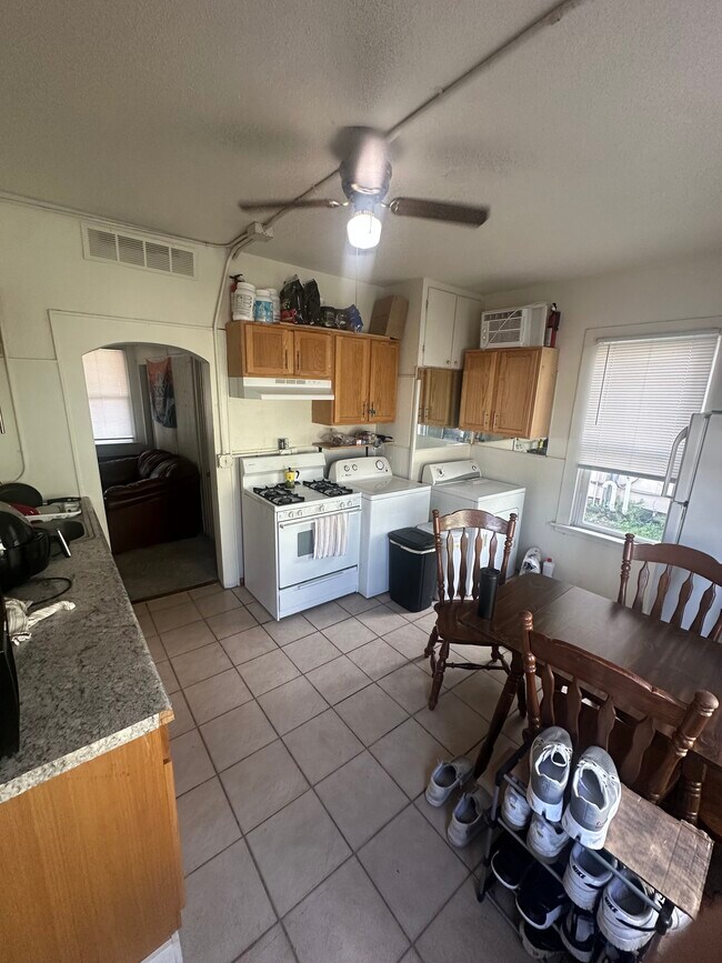 Foto del edificio - 915 La Crosse St