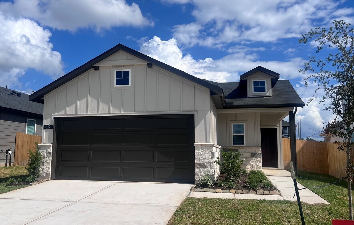 Primary Photo - 622 Amber Fls Dr