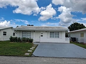 Building Photo - 7105 NW 74th Pl