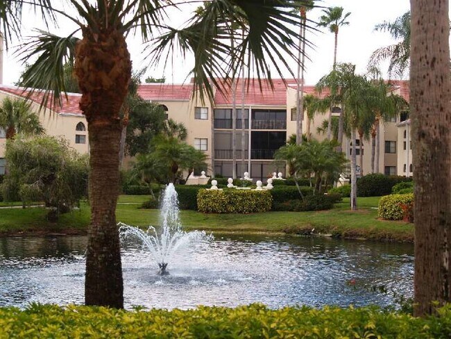 Foto del edificio - 6545 Valen Way