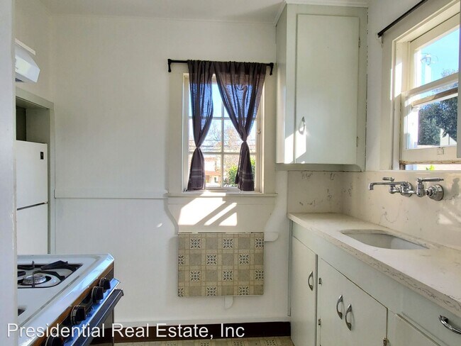 Foto del edificio - Studio, 1 bath House - 54 W Rincon Ave