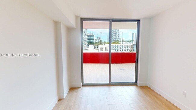Foto del edificio - 90 NE 32nd St
