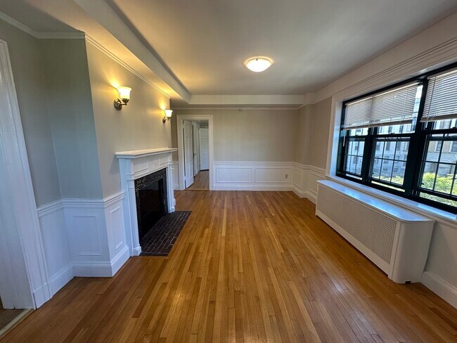 Foto del edificio - 124 Bowdoin St
