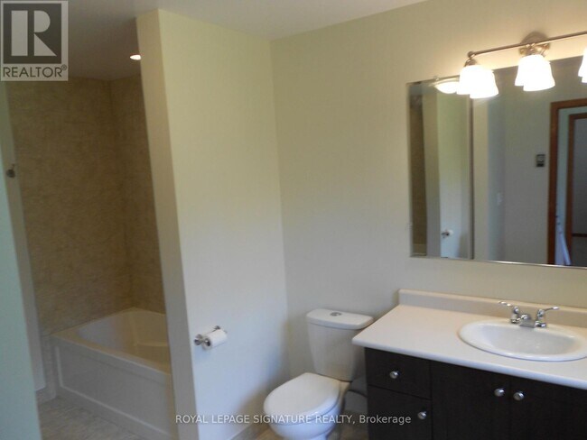 Photo du bâtiment - 24 Kilpatrick Dr