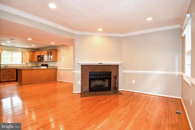 Building Photo - 15322 Watermill Terrace