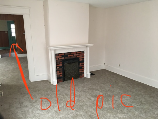 Building Photo - 1210 Gomber Ave