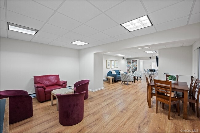 Building Photo - 15 Stewart Pl