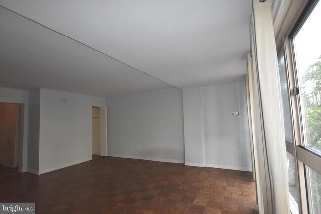 Foto del edificio - 922 24th St NW