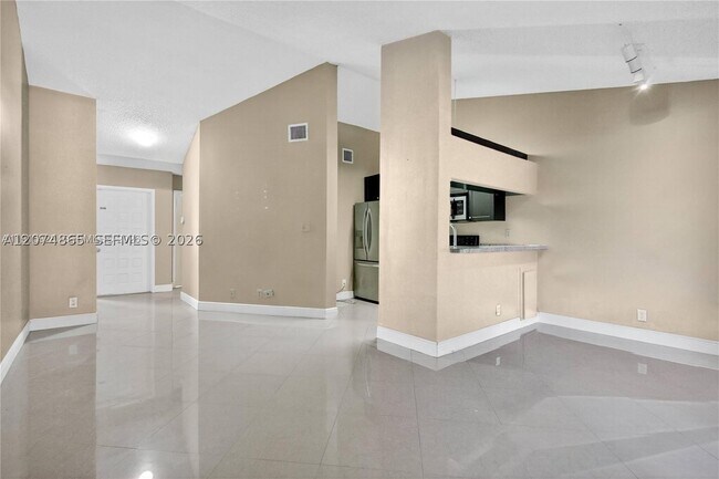 Building Photo - 9407 SW 138th Pl
