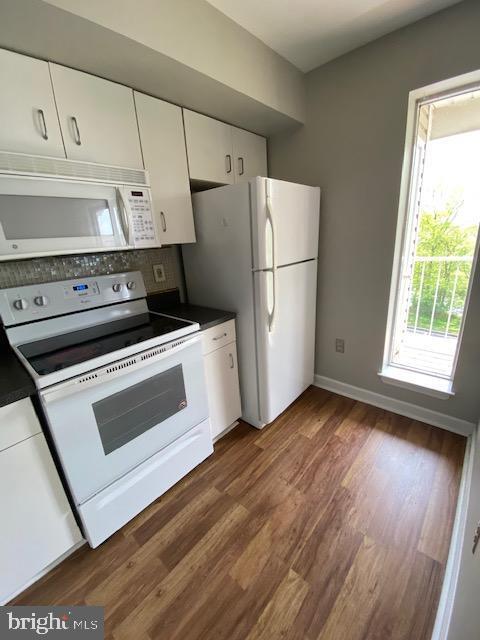 Foto del edificio - 6708 Ridge Rd