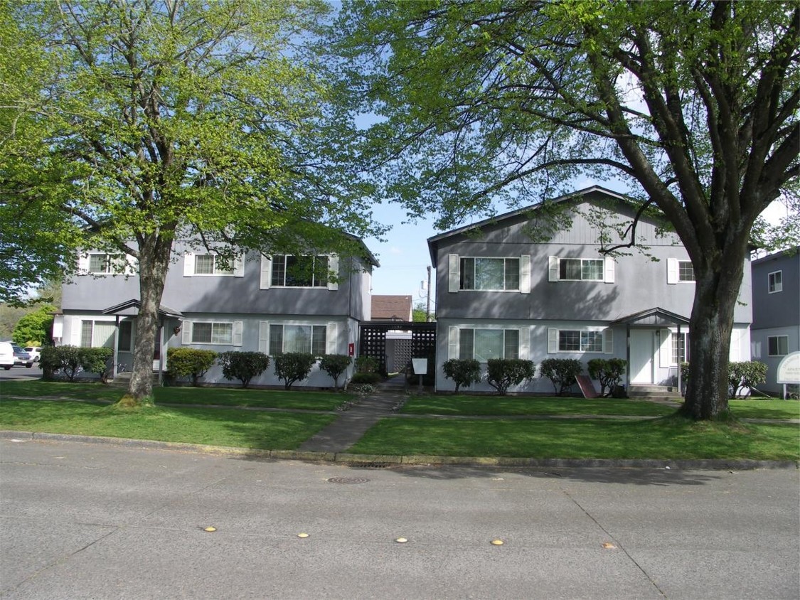 Building Photo - Triangle Garden Apartments