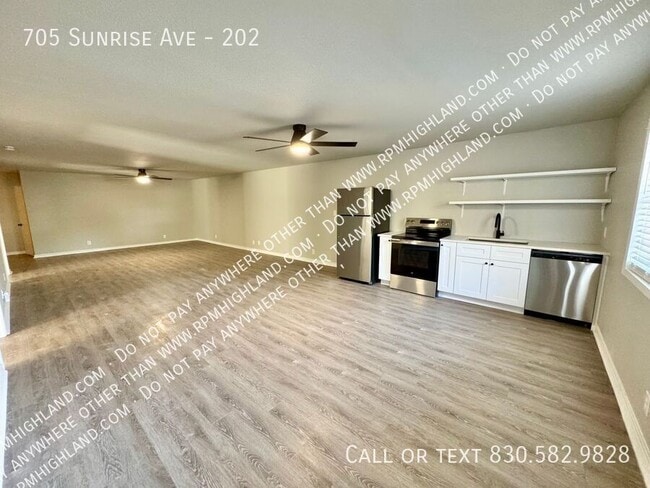 Building Photo - 705 Sunrise Ave