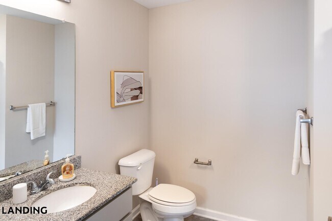 Foto del edificio - 602 Laconia Cir