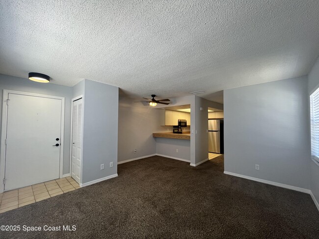Building Photo - 3131 Sir Hamilton Cir