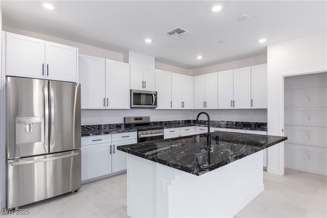 Foto principal - 2611 Aversa St