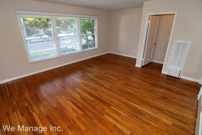 Building Photo - 5285 E Anaheim Rd