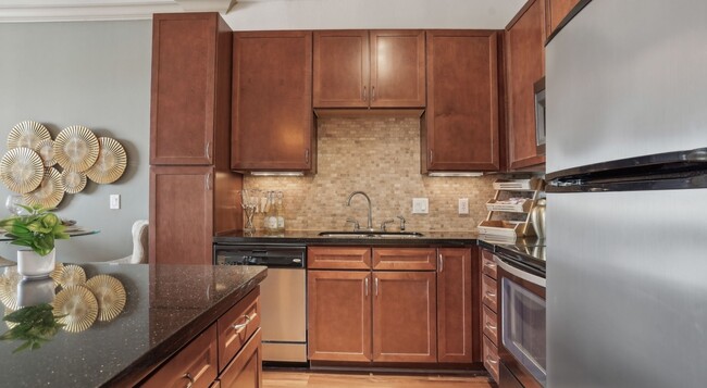 Building Photo - Big Layout Energy