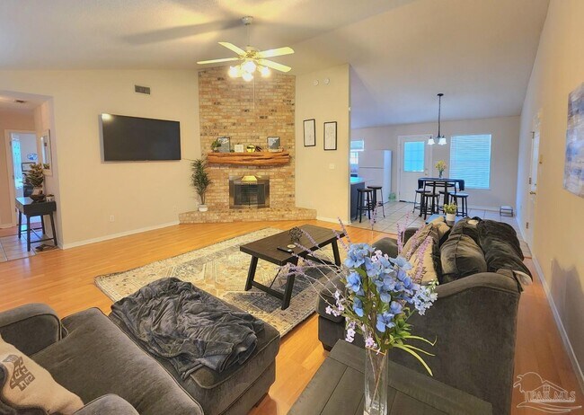 Foto del edificio - 3338 Marion Oaks Way