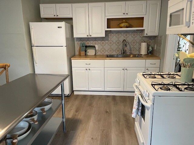 Foto del edificio - 1942 E 120th St