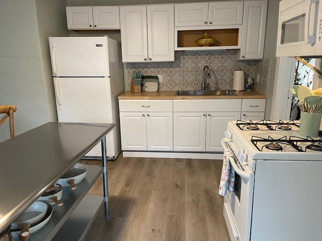 Building Photo - 1942 E 120th St