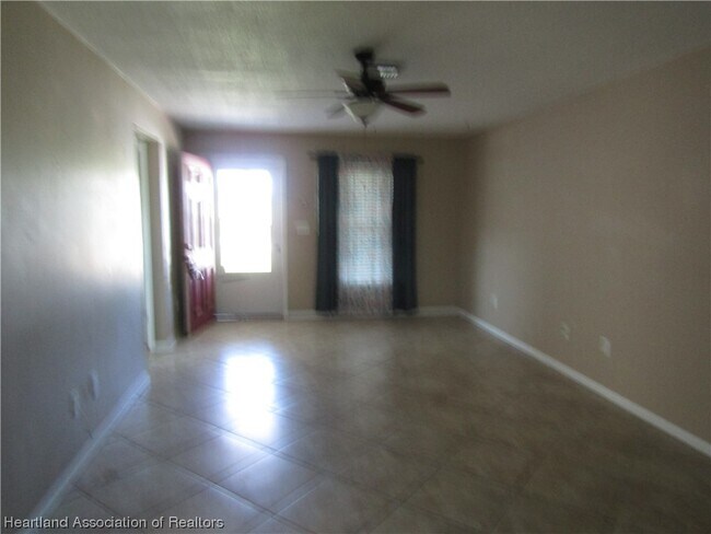Building Photo - 1302 Schlosser Rd