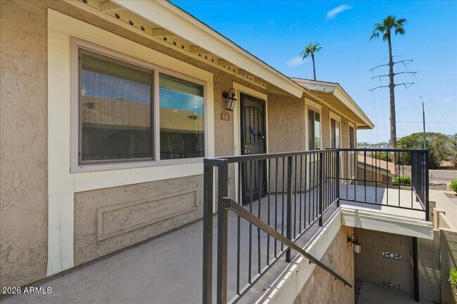 Building Photo - 1241 N Granite Reef Rd