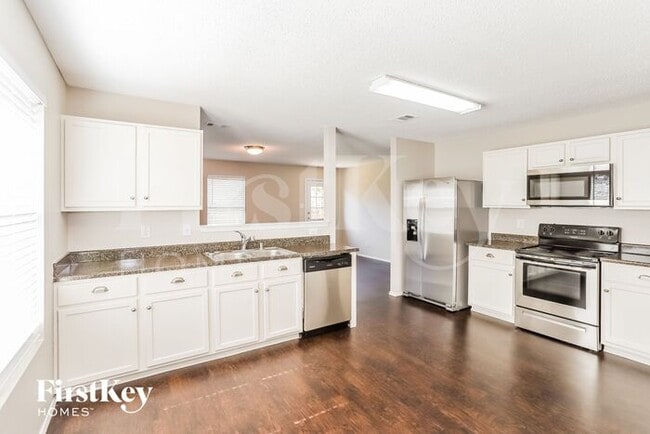 Foto del edificio - 5705 Addington Dr