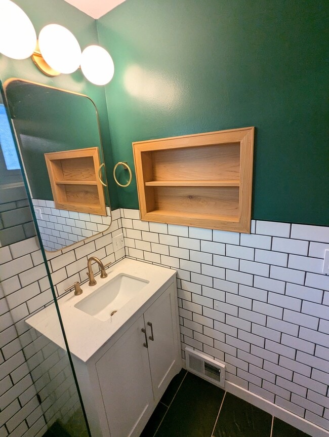 Foto del edificio - 423 Fillmore St NE