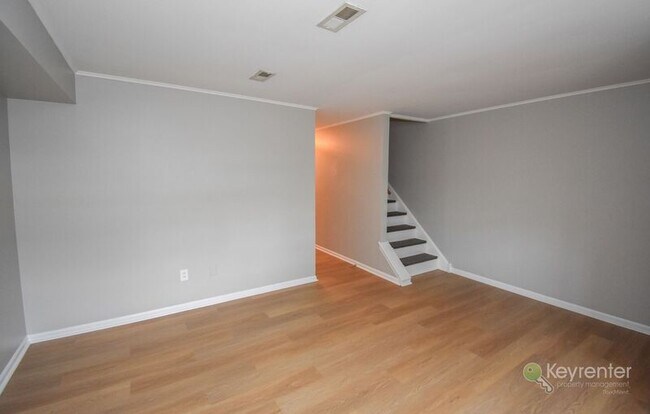 Foto del edificio - 1006 N York Rd