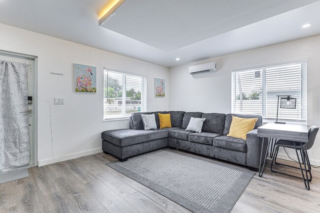 Foto del edificio - 12415 NW 20th Ct