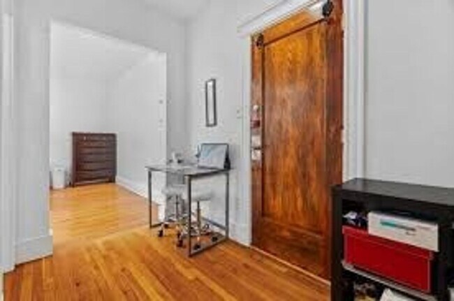 Foto del edificio - No brokers Fee, Central Back bay Location,...