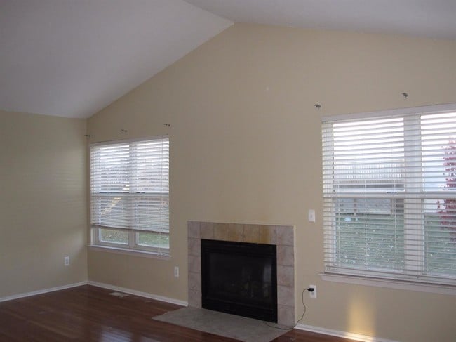Building Photo - 1602 Scio Ridge Rd