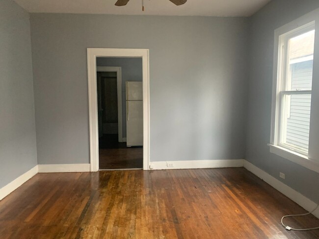 Building Photo - 207 E Rutherford St