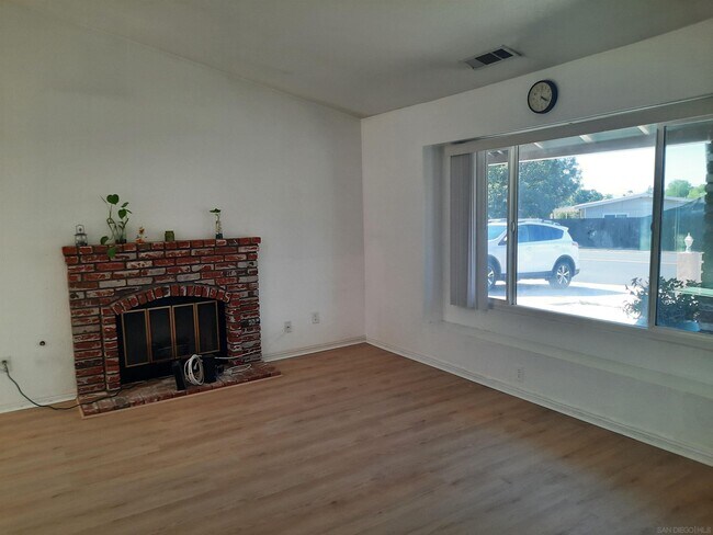 Foto del edificio - 21705 Walnut St