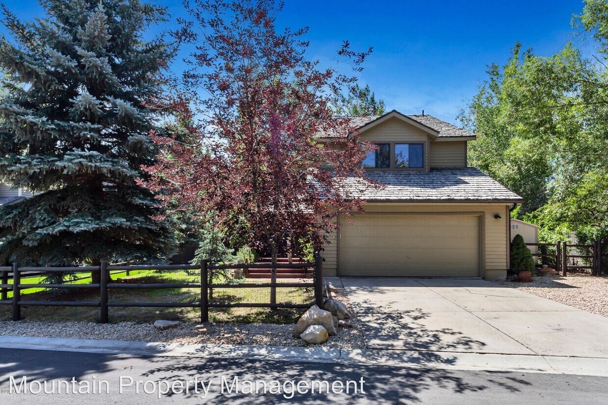 Primary Photo - 3 br, 3 bath House - 1347 W Quail Meadow Road