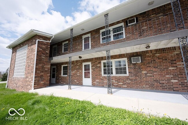 Building Photo - 140 Maple Park Dr