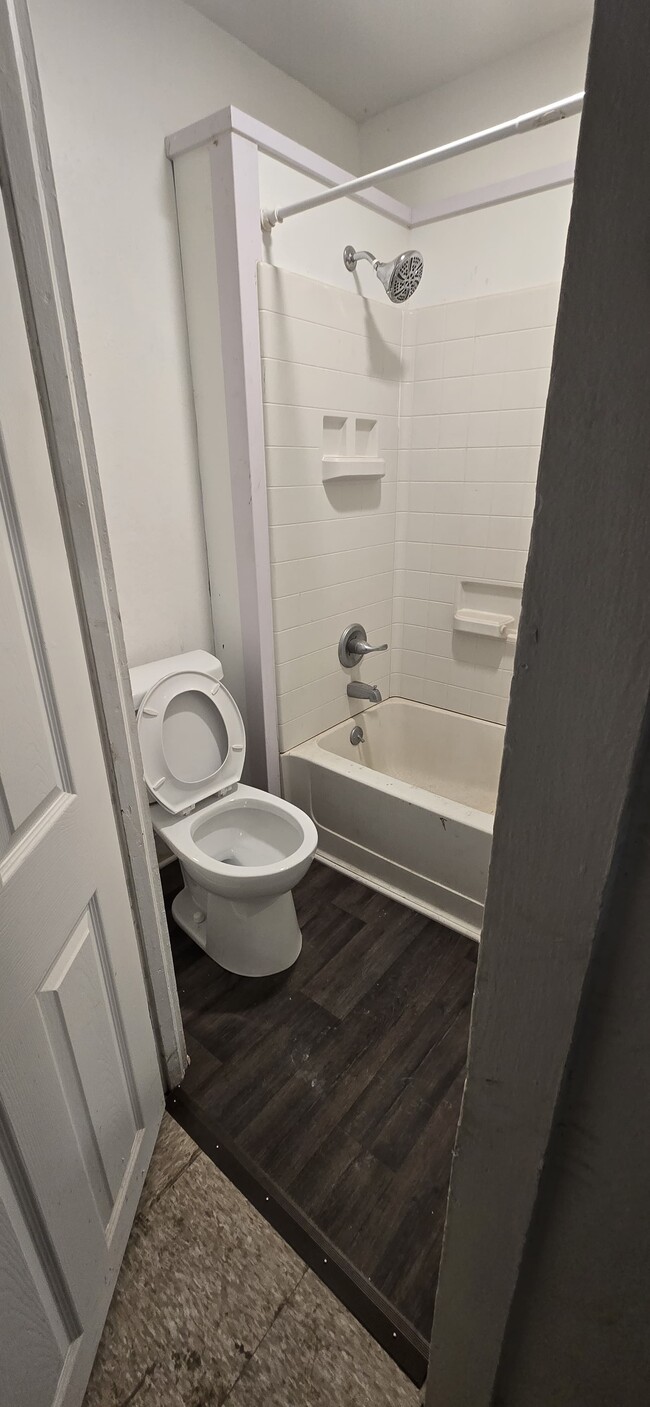 Building Photo - 1302 2nd Ave N