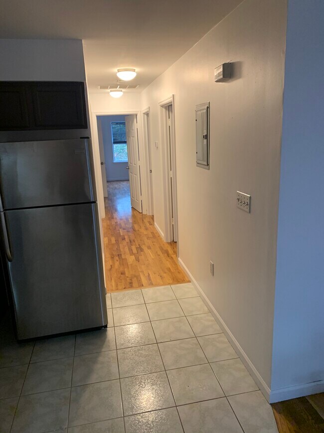 Hall área - 207 Magnolia Ave