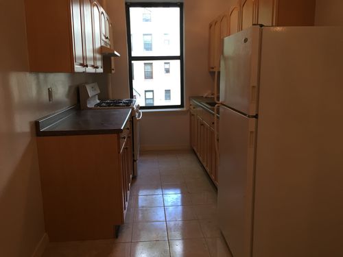 Primary Photo - 2418 24th Ave