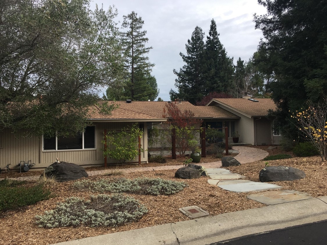 Foto principal - 822 Mesa Ct