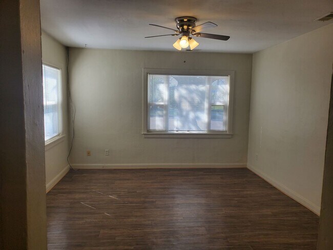 Foto del edificio - REV5200-EA