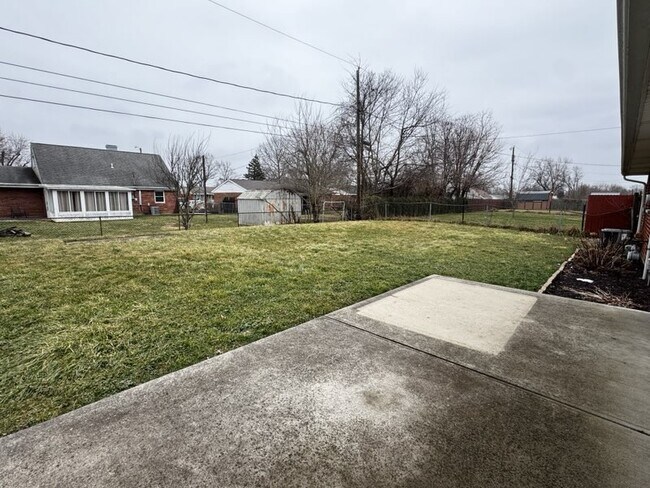 Foto del edificio - 219 Kansas Dr