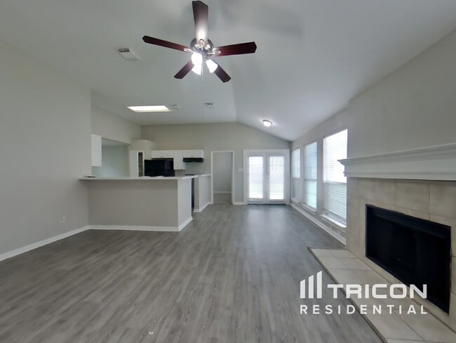 Foto del edificio - 18311 Autumn Trails Ln