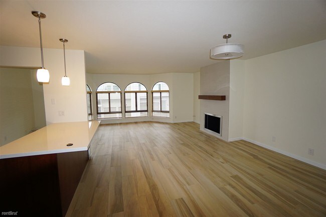 Foto del edificio - 712 N Point St