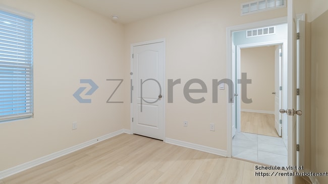 Building Photo - 3945 Angola Ln